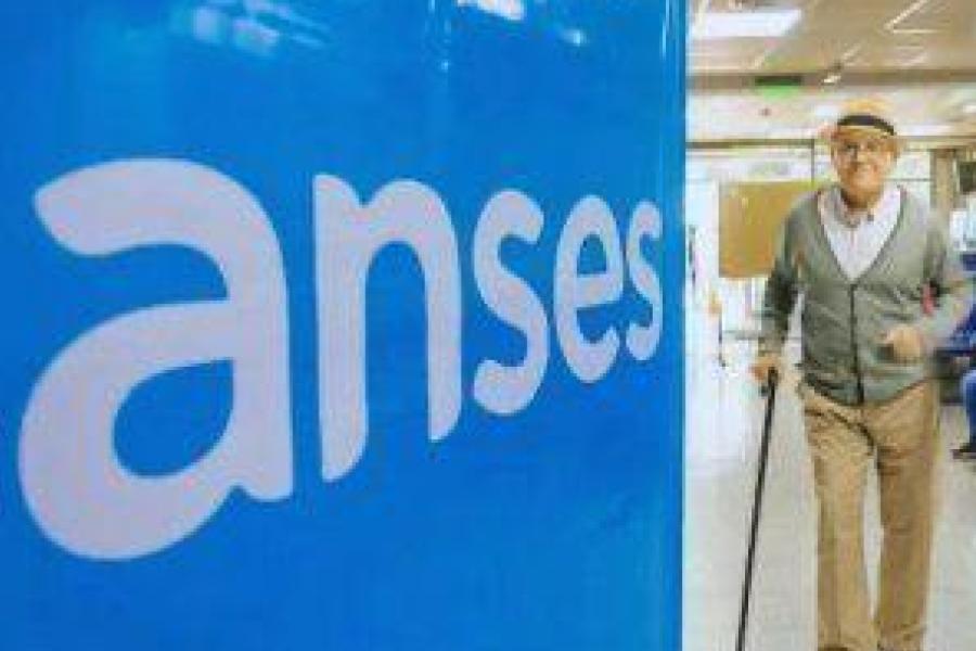 Aumentan las jubilaciones: de cuánto será el ajuste en agosto
