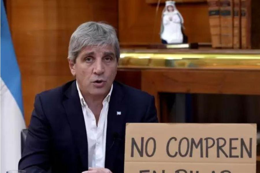 Caputo presenta mapa de tasas municipales y enfrenta a intendentes