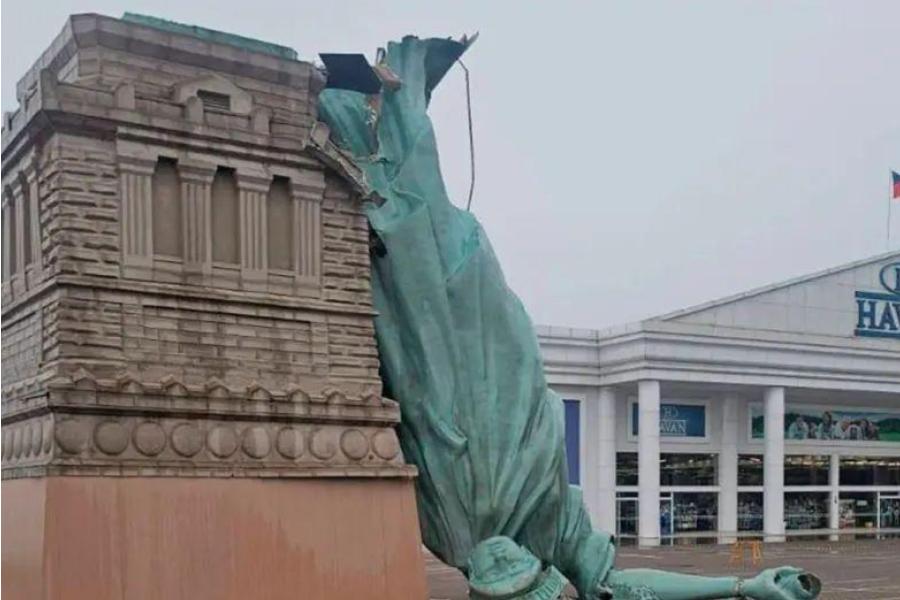 Fuerte tormenta derrumba estatua de la libertad en Brasil
