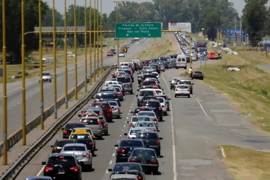 Récord de tránsito en Ruta 2: 4 horas de espera en peaje