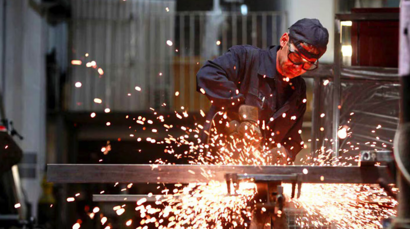 La actividad industrial volvió a caer en febrero: cuáles fueron los sectores más afectados