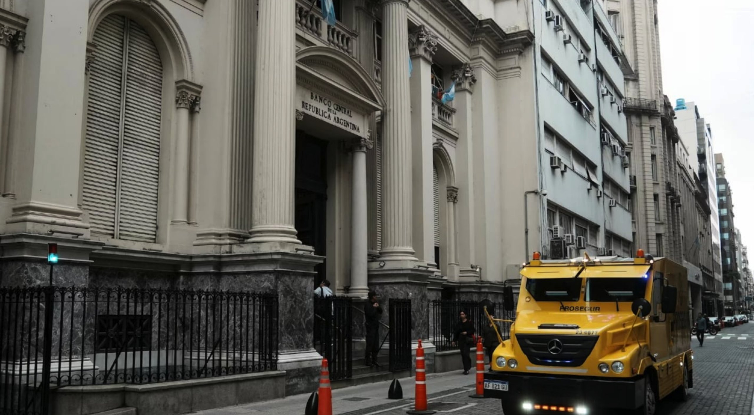 En un guiño al FMI, el BCRA se encamina a alcanzar el 50% de su objetivo anual de acumulación de reservas
