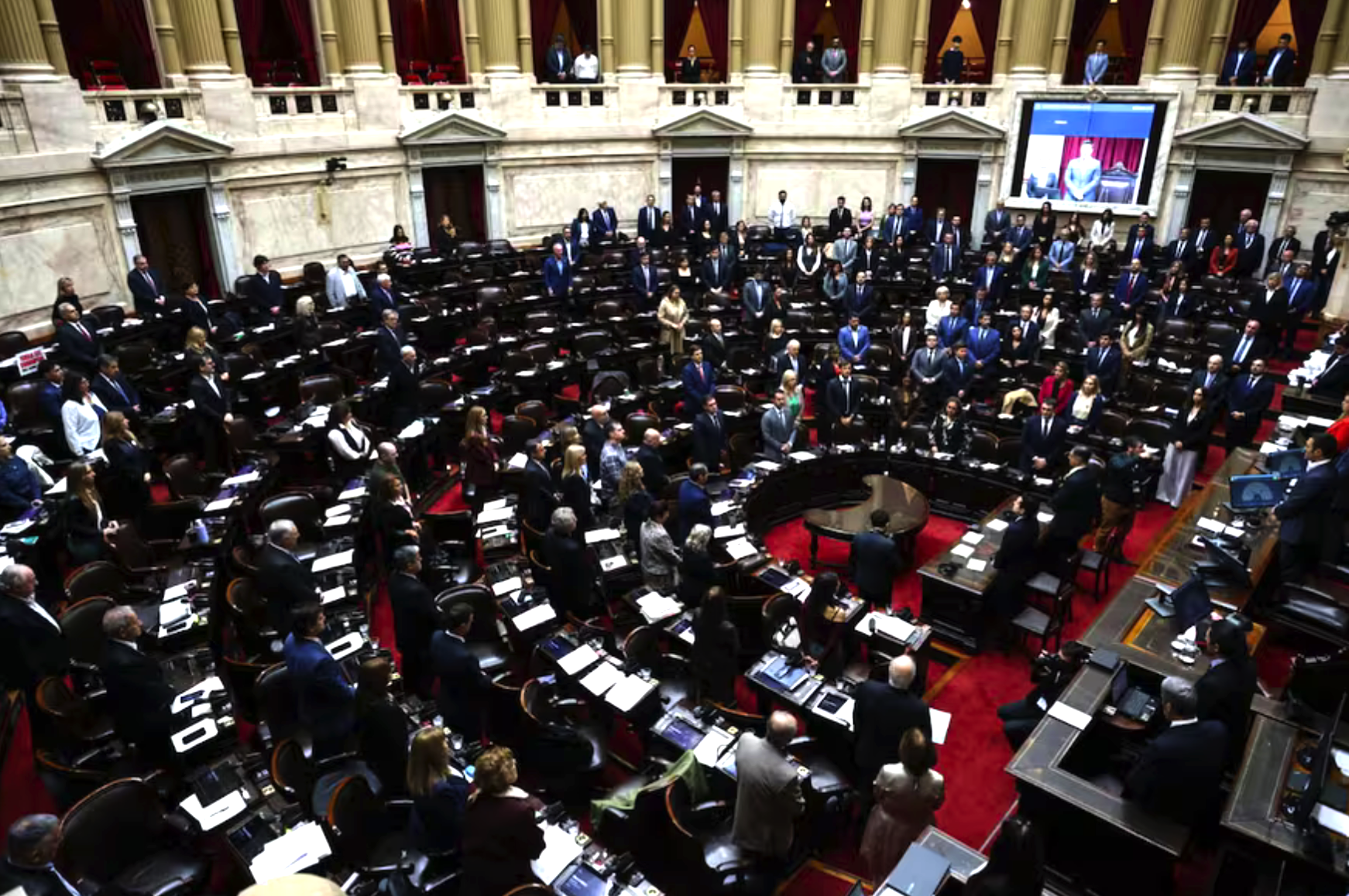 El oficialismo y sus aliados lograron aprobar la reforma de la ley de glaciares con una mayoría categórica