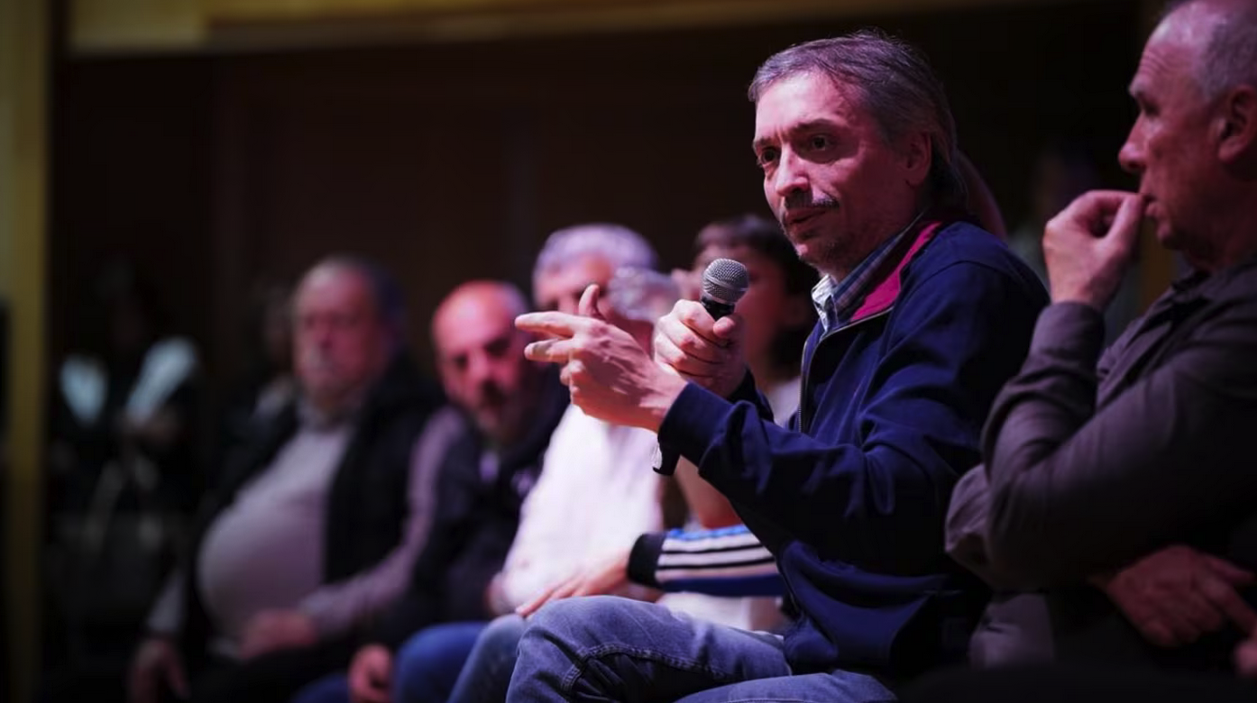 Máximo Kirchner pone condiciones: quiere un candidato alineado con Cristina para enfrentar a Milei