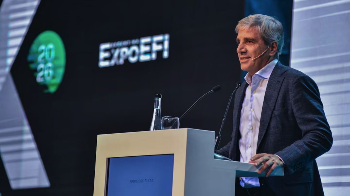 Luis Caputo volvió a defender el programa económico e insistió en que la inflación va a desacelerarse