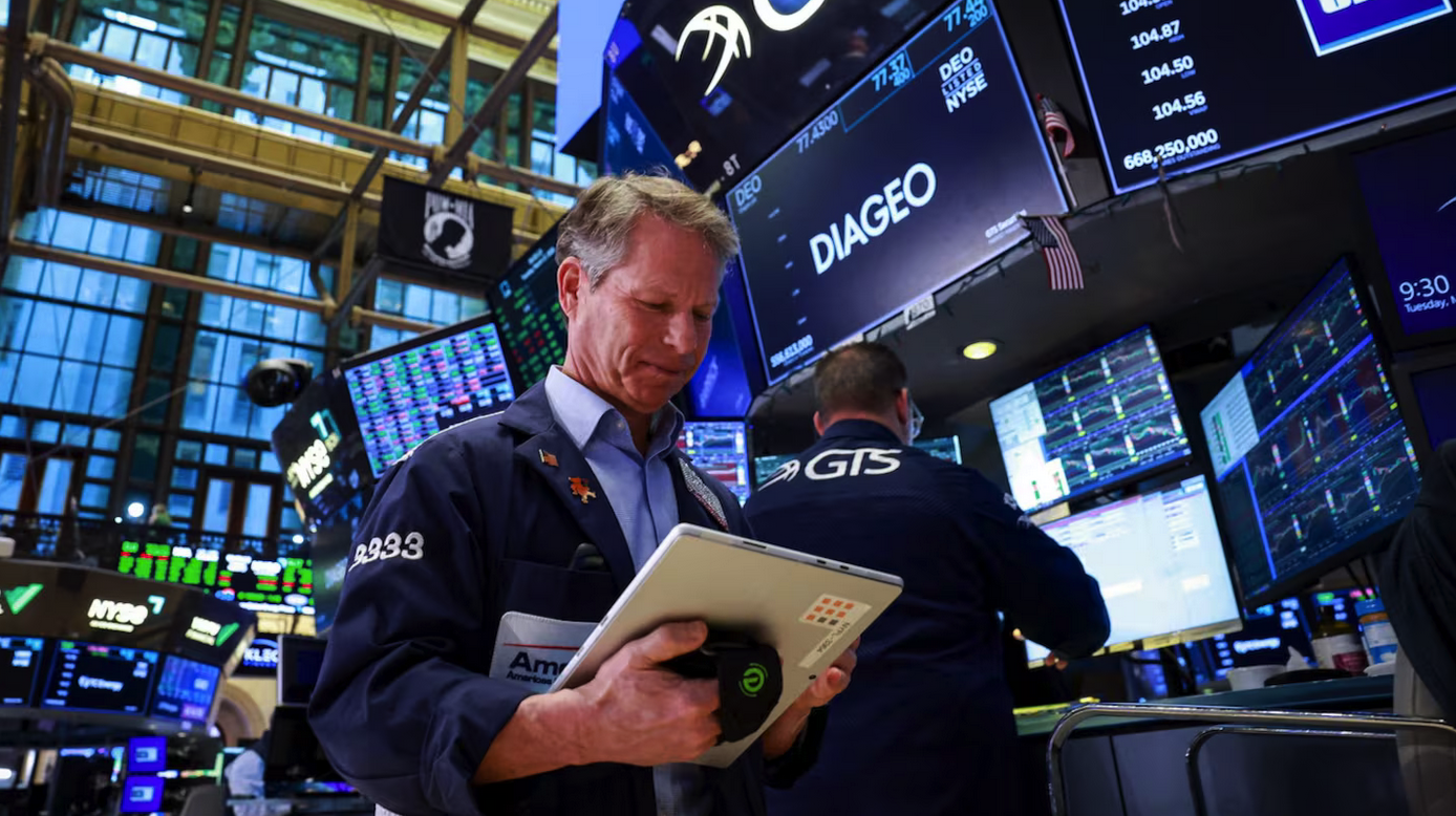 El riesgo país se mantuvo en los 500 puntos y las acciones argentinas en Nueva York subieron casi 10%