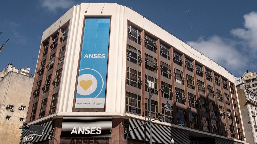 Pagos ANSES: quiénes cobran HOY, miércoles 10 de junio