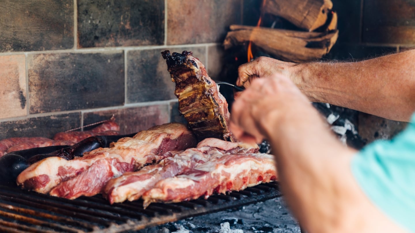 De la picada al asado: cuánto cuesta juntarse a comer para ver un partido de Argentina en el Mundial 2026
