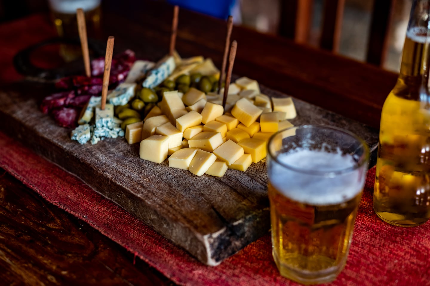 Cuánto sale armar una picada para ver un partido del Mundial (Foto: Adobe Stock)