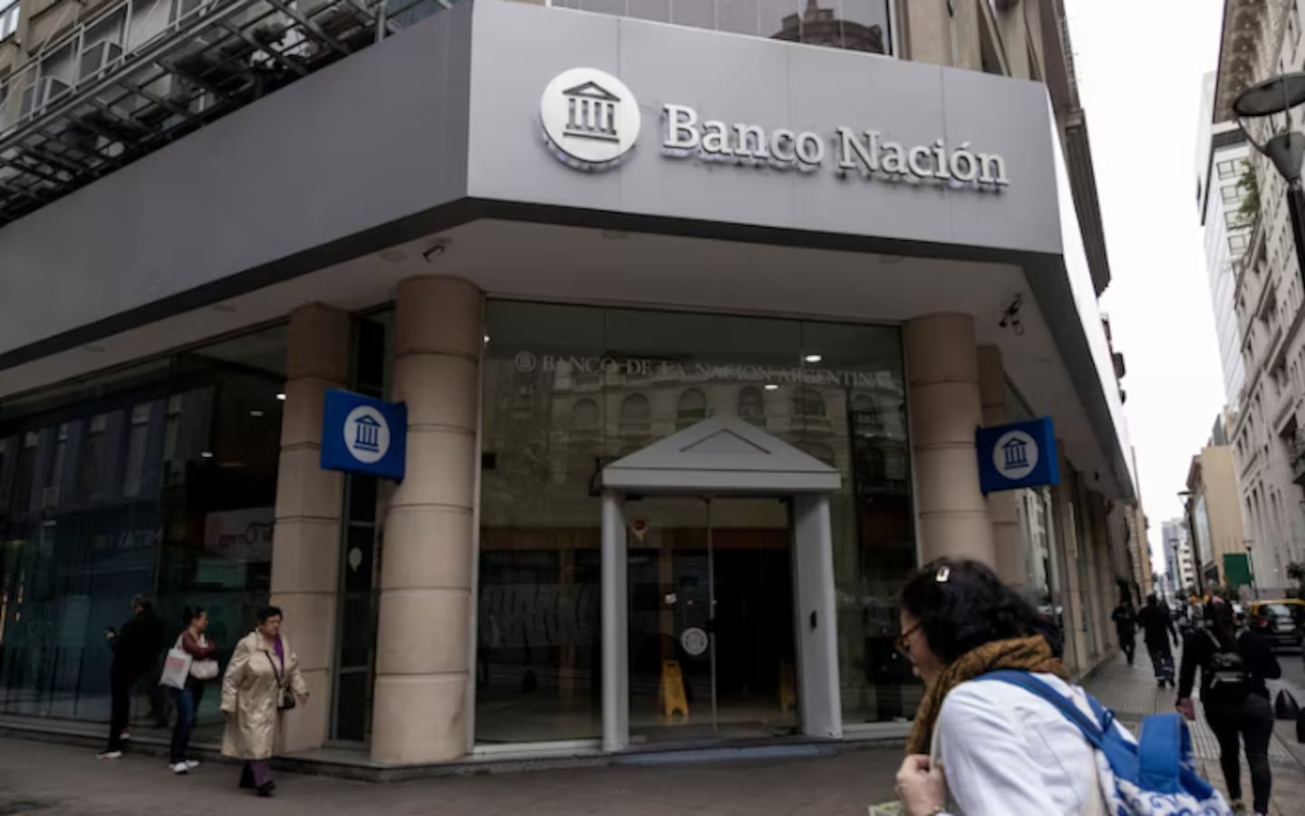El BNA lanzó una nueva línea de préstamos para regularizar deudas. (Foto: NA)