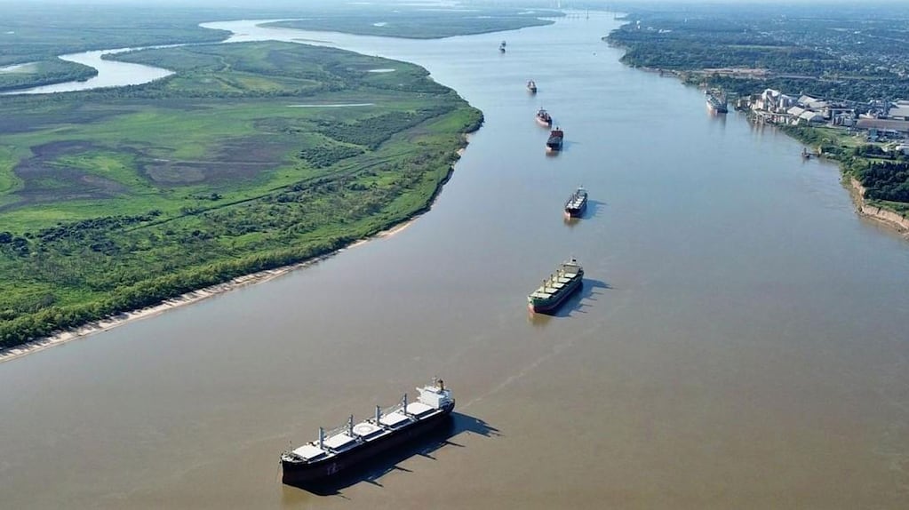 El Gobierno anunció que preadjudicó la privatización de la hidrovía a la empresa belga Jan de Nul