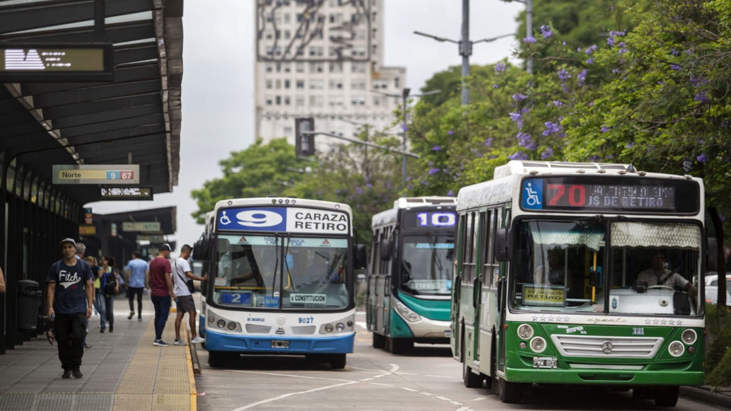 El peso de los servicios regulados sería menor en mayo. (Foto: NA)