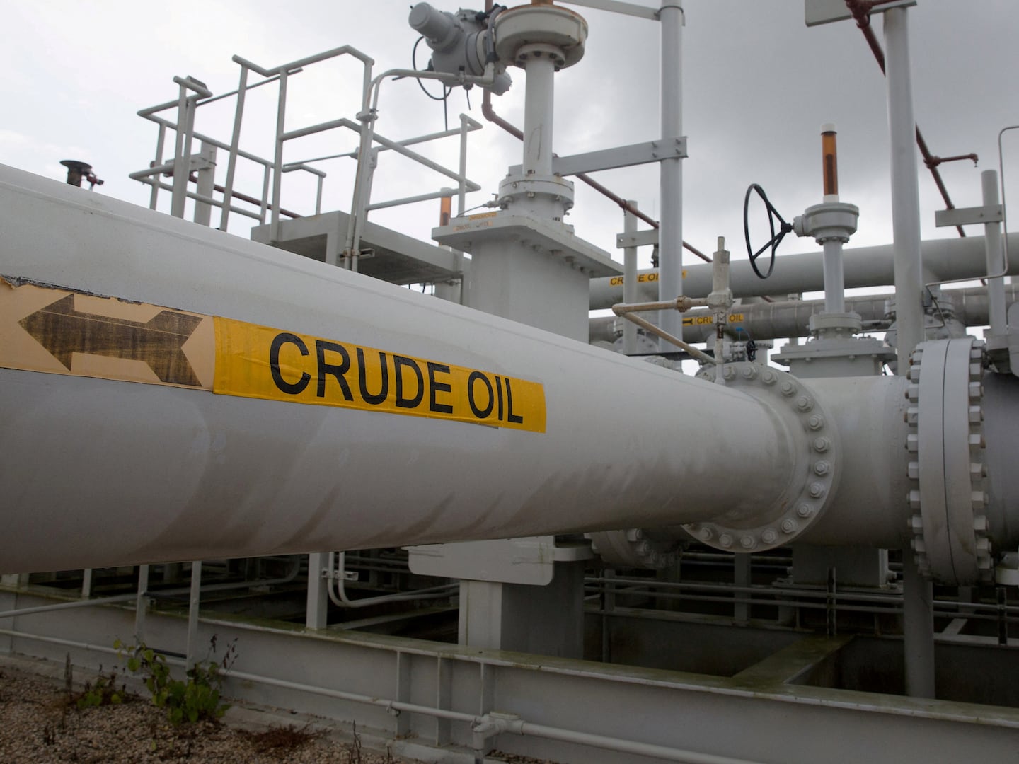 El petróleo cayó por debajo de los US$80 por primera vez desde inicios de marzo (Foto: REUTERS/Richard Carson)