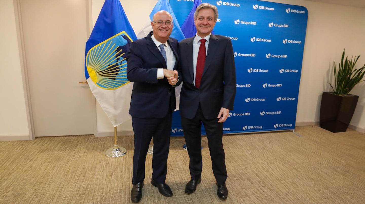 El titular del BID Ilan Goldfajn se reunió con el viceministro de Economía José Luis Daza. (Foto: @igoldfajn/X).
