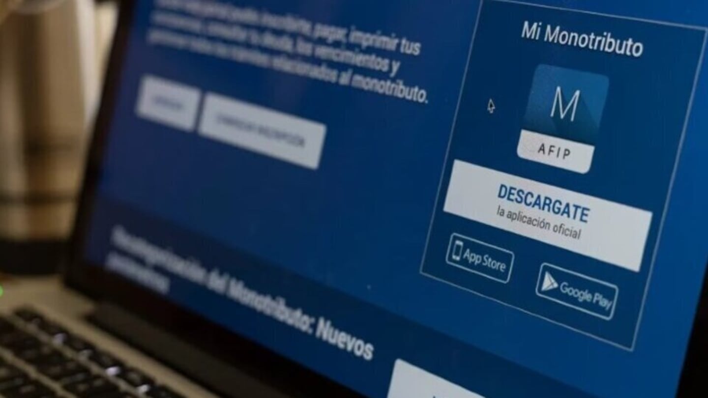 En julio se sabe cuánto aumentarán las escalas de facturación, cuotas y otros parámentros del Monotributo. (Foto: Télam)