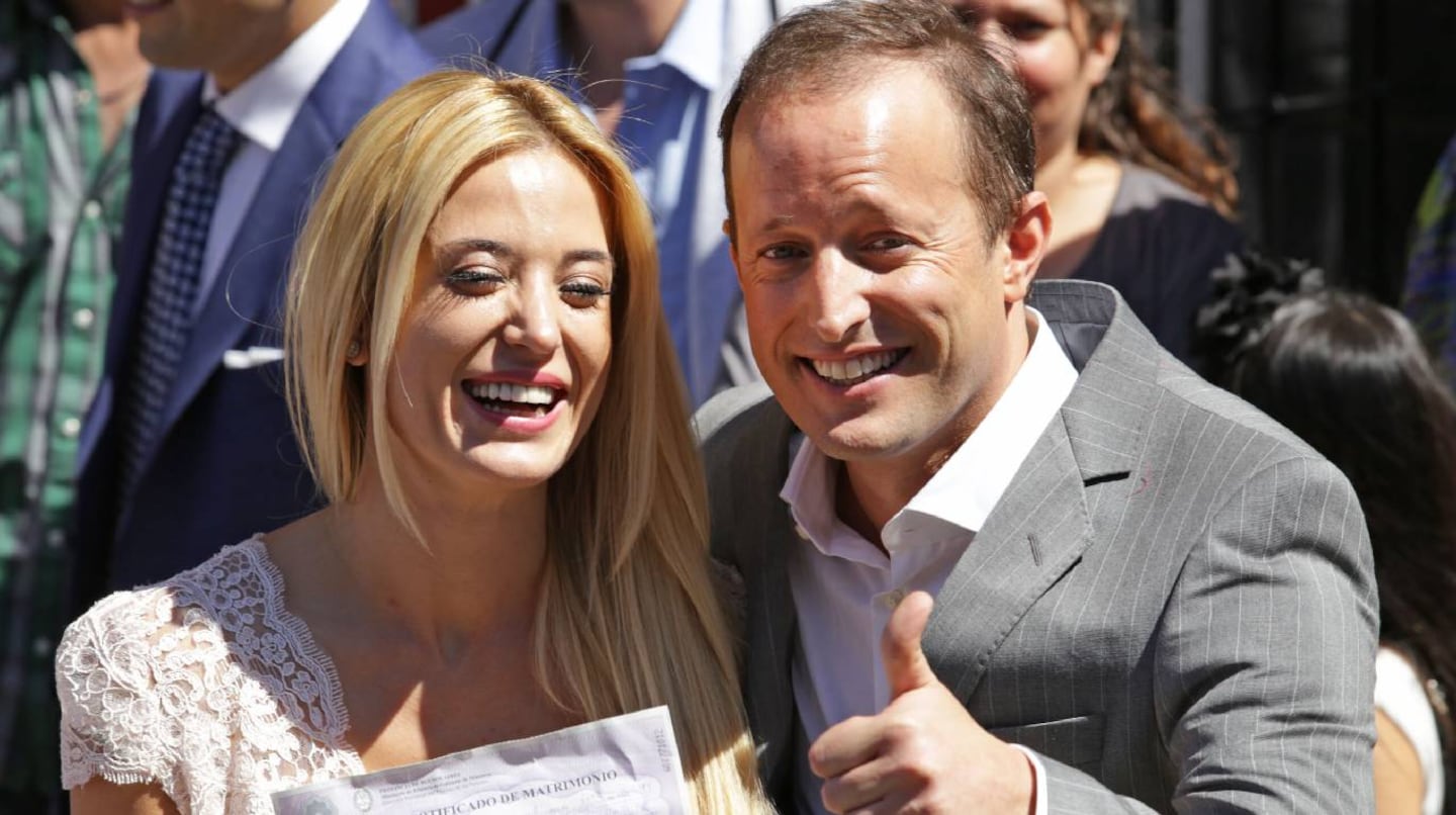 Jesica Cirio y su exmarido, Martín Insaurralde. Junto a Sofía Clérici están siendo investigados por la Justicia. (Foto: NA/Juan Vargas.)