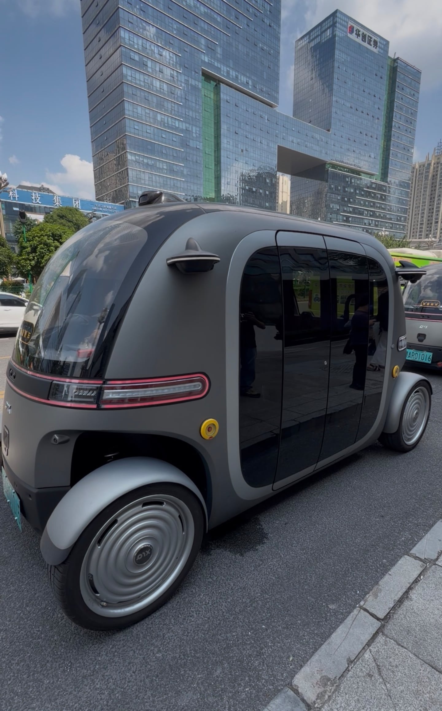 La compañía china de robótica urbana Pix Moving desarolla vehículos autónomos y eléctricos. (Foto: TN).