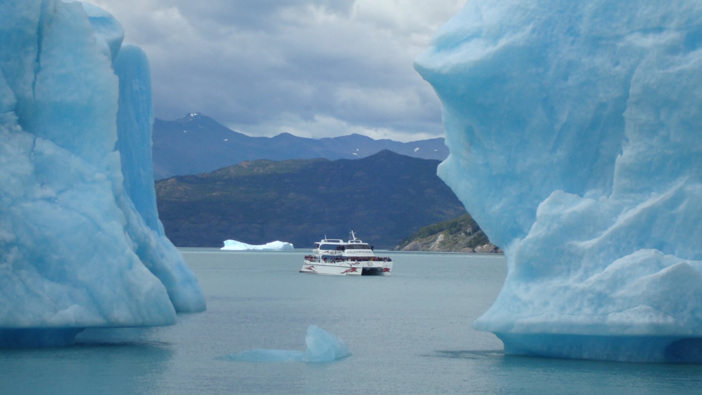 La navegación se mantene activa durante el invierno (Foto: Turismo Santa Cruz).