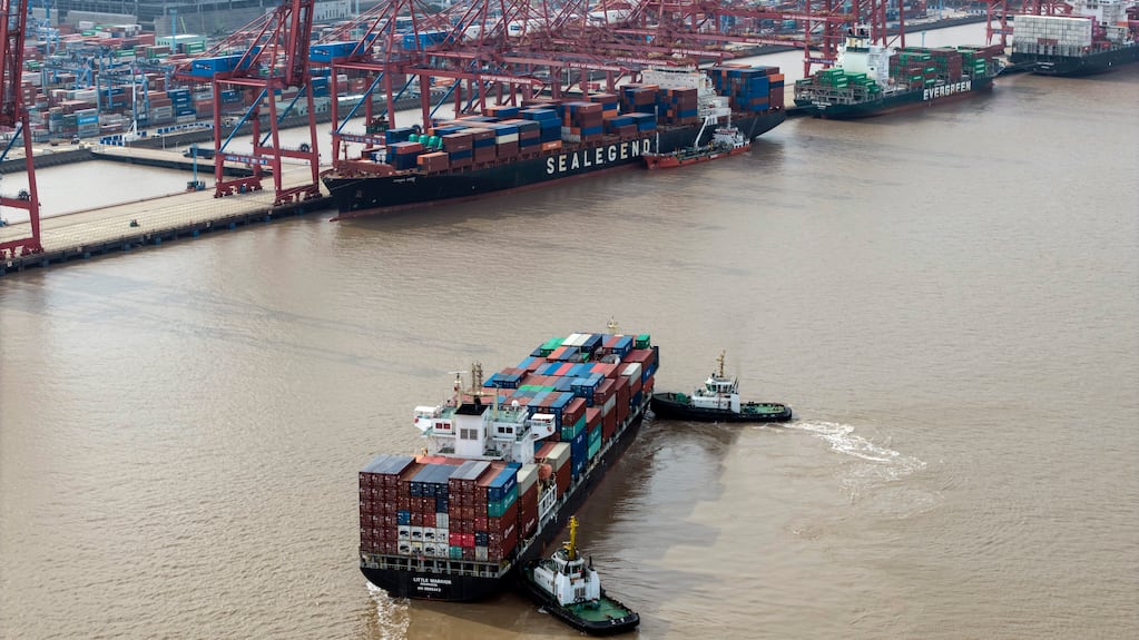 China levanta nuevas barreras para evitar la salida de dinero, tecnología y empresas en medio de la tensión con Occidente