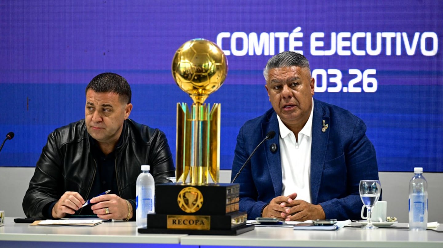 Claudio "Chiqui" Tapia y Pablo Toviggino, en una reunión de Comité Ejecutivo de la AFA. (Foto: X/@AFA)