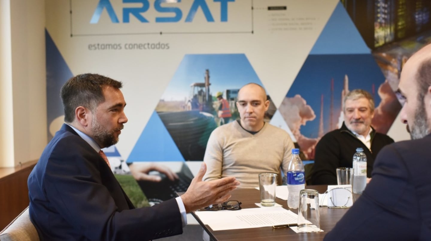Detuvieron al extitular de ARSAT y del ORSNA tras hallar millones de dólares y drogas en allanamientos. (Foto: Clarín)