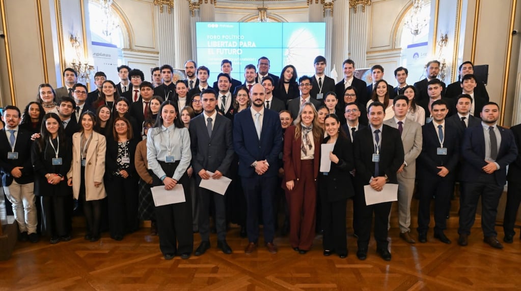 Foro conservador: legisladores de LLA, el PRO y otros espacios debatieron el rol de la familia y analizaron la baja de la natalidad