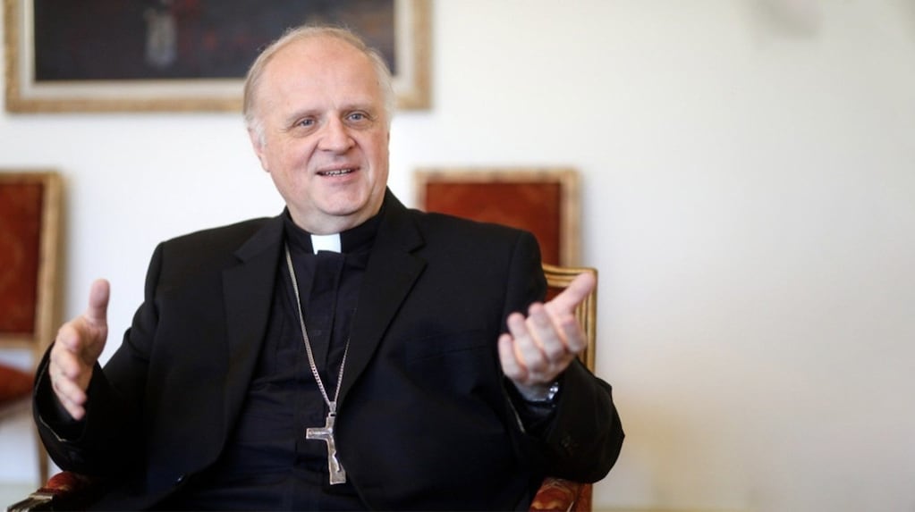 Llega al país el nuevo embajador del Vaticano y crece la expectativa sobre la visita del papa León XIV