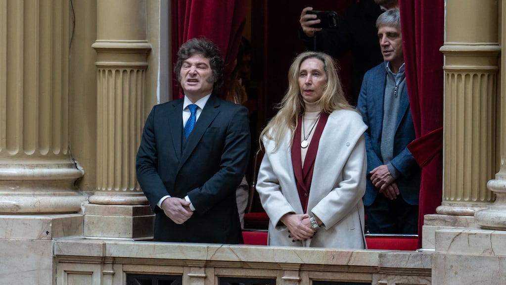 El Gobierno prepara una megasesión por Inocencia Fiscal y la reforma del BCRA en agosto y también quiere aprobar pliegos judiciales clave