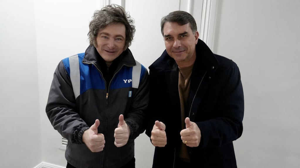 Javier Milei viaja a Brasil para reunirse con Flavio Bolsonaro y profundiza la tensión con Lula da Silva