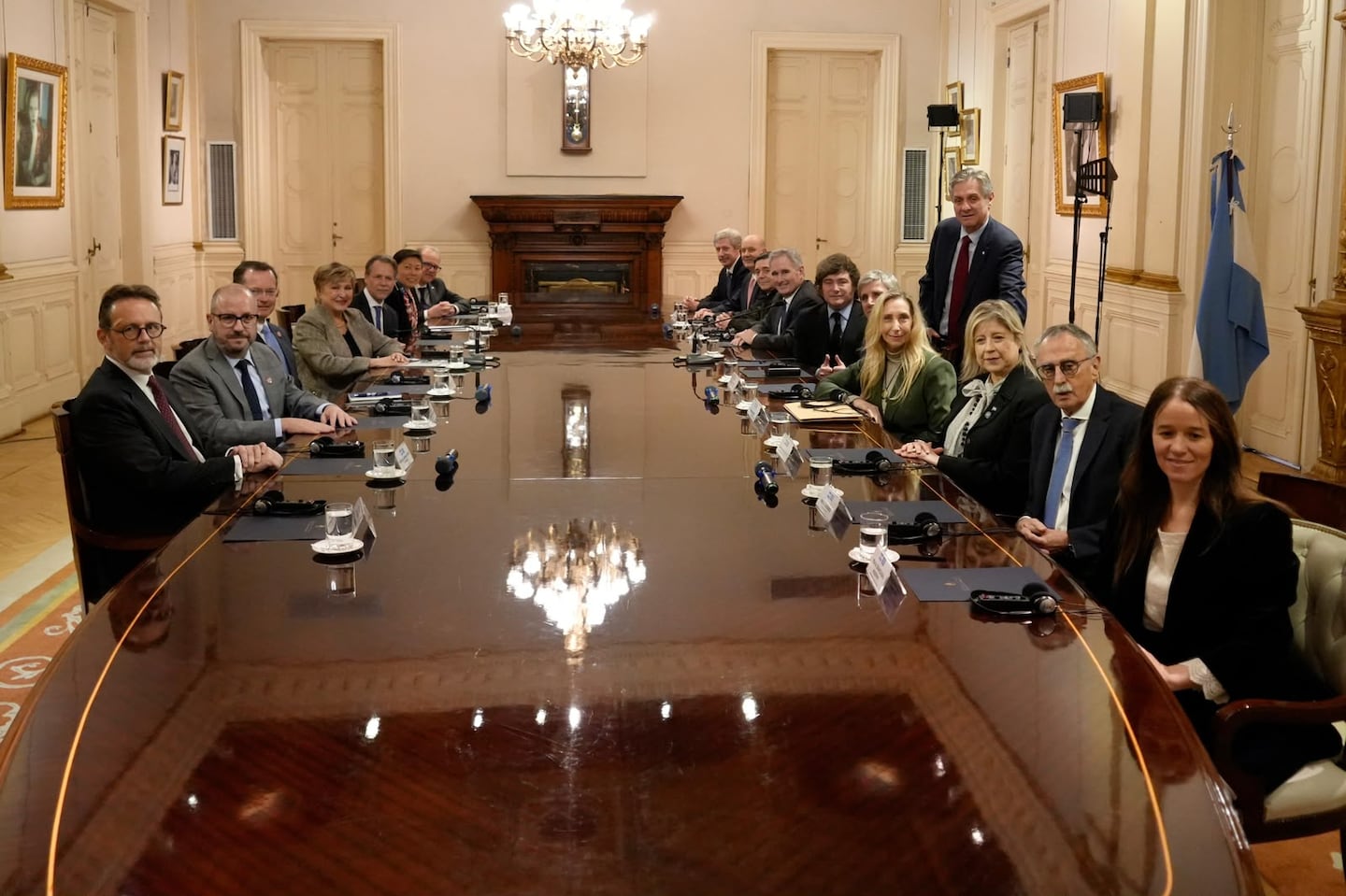 Kristalina Georgieva se reunió con Javier Milei en la Casa Rosada y participó de una reunión de Gabinete ampliado