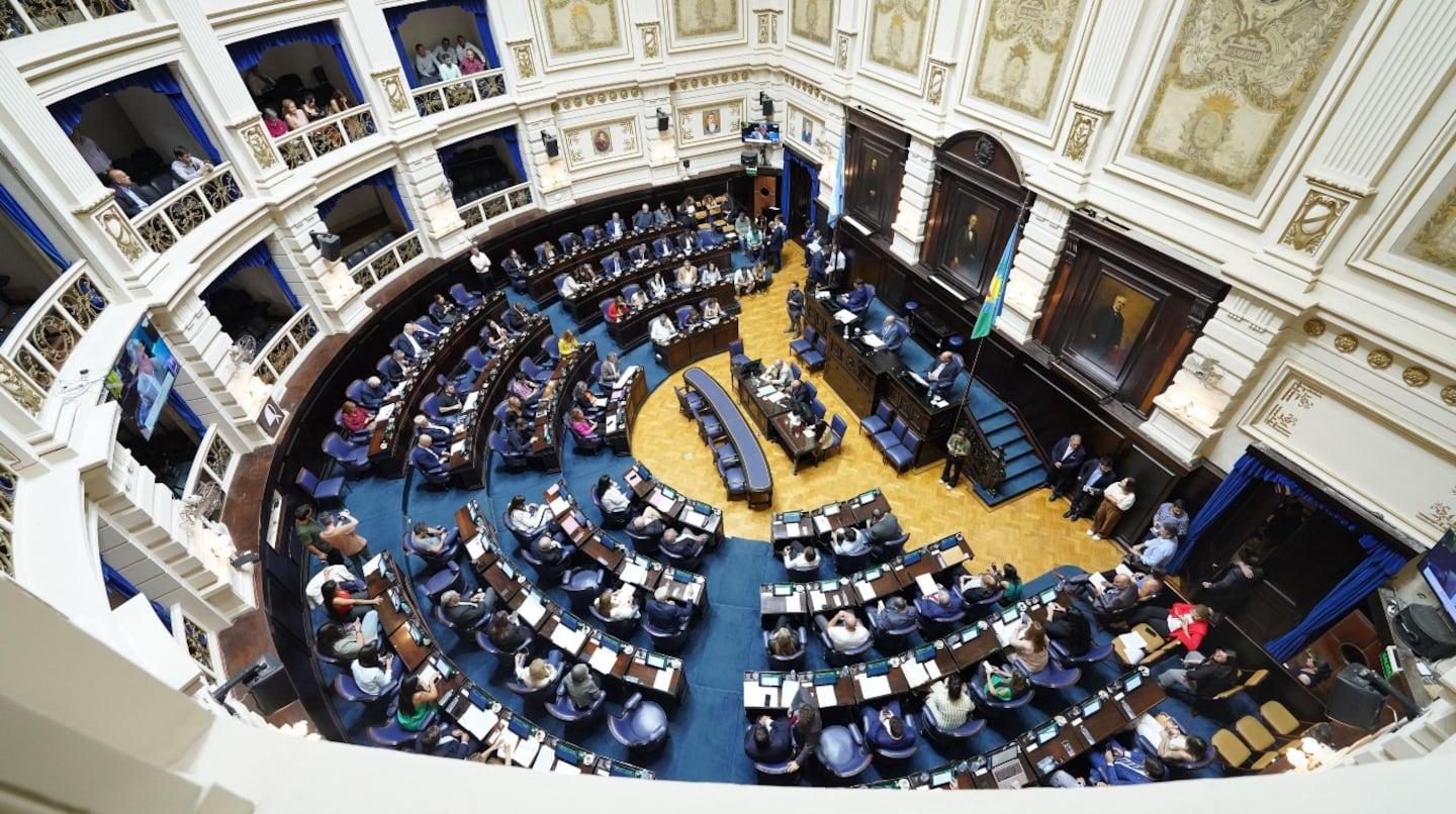 La discusión gira alrededor de la ley sancionada en 2016 que fijó un máximo de dos mandatos consecutivos para intendentes. (Foto: Captura de X/@AlexisGuerrera).