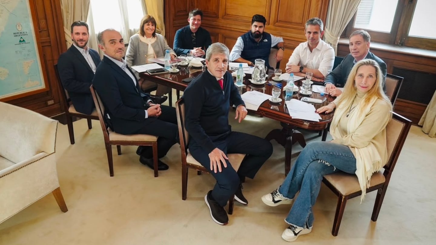 La mesa política en Casa Rosada. (Foto: Presidencia)