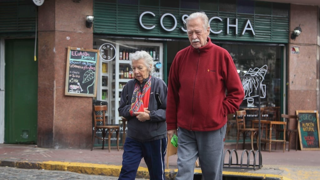 Monotributo y jubilaciones: por qué hacen falta cada vez más trabajadores para financiar el sistema previsional