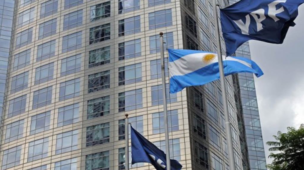 Vaca Muerta impulsa el financiamiento: las empresas energéticas emitieron deuda por US$5307 millones, más de la mitad del total del primer semestre