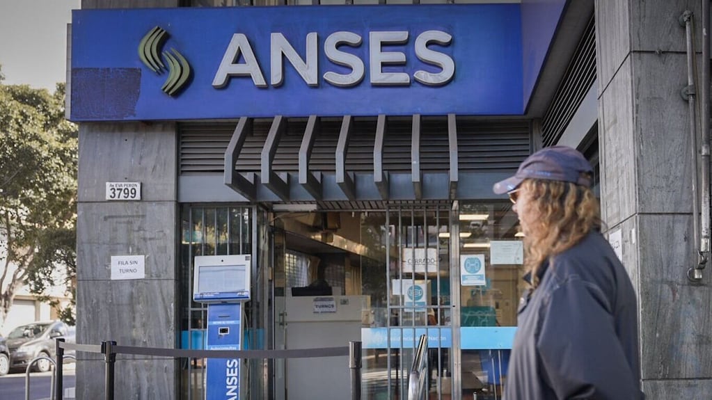 ANSES: quiénes cobran jubilaciones, AUH y asignaciones este jueves 6 de agosto