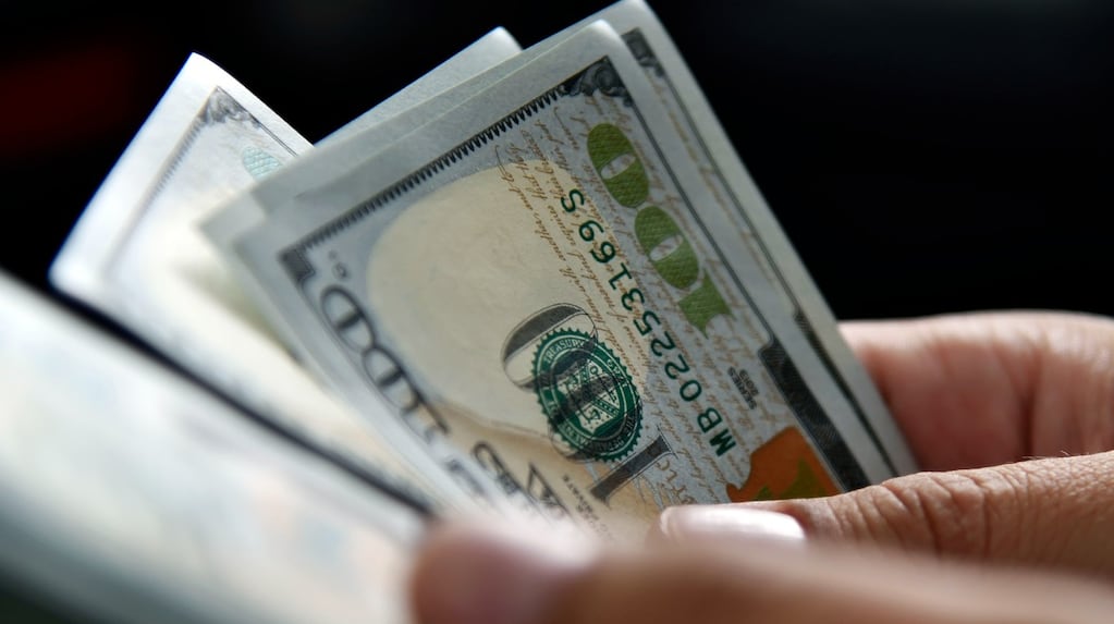 Dólar hoy: a cuánto cotizan el oficial, el blue, el mayorista, el MEP, el CCL y el Cripto este viernes 14 de agosto