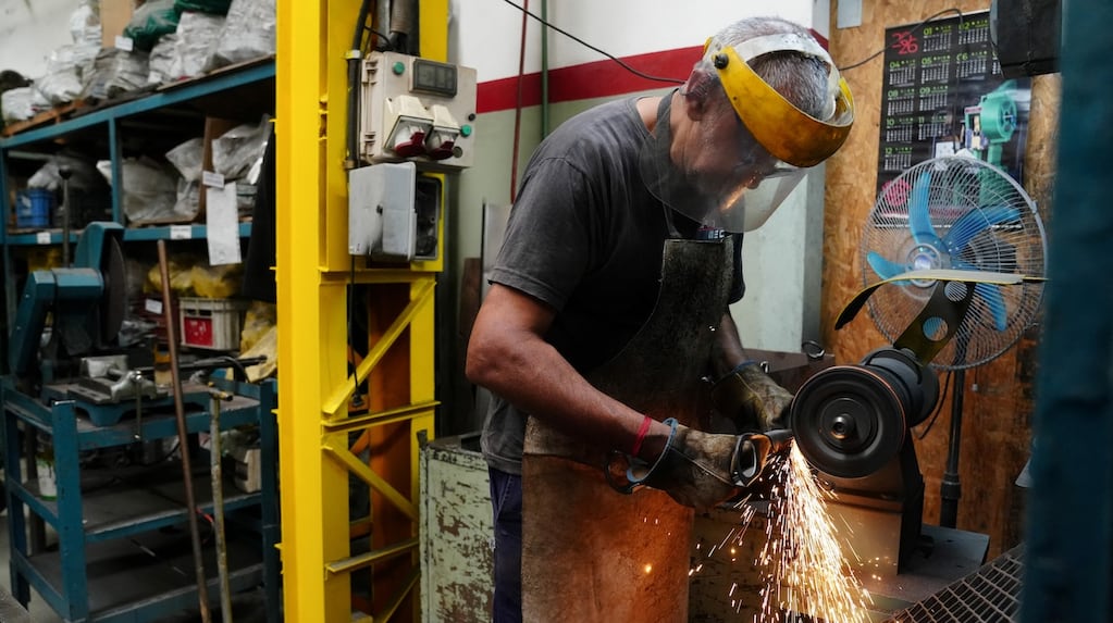 La industria y la construcción crecieron en junio, según el INDEC