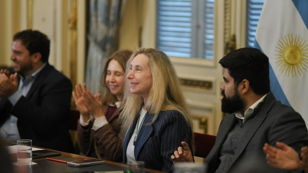 Ofensiva de LLA en el bastión K: Karina Milei convoca a legisladores bonaerenses y busca blindar el armado para 2027