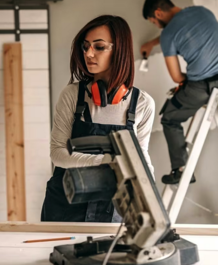 De US$400 a más de US$950 por m2: cuánto cuesta renovar el living de una casa