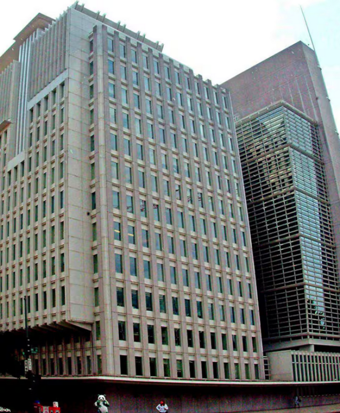 Tras el fallo en Nueva York, la pelea por YPF podría seguir en un tribunal muy adverso para la Argentina