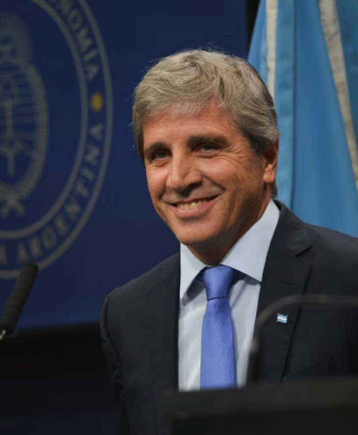 El Gobierno volvió a tener superávit fiscal en abril y acumuló cuatro meses de resultados positivos