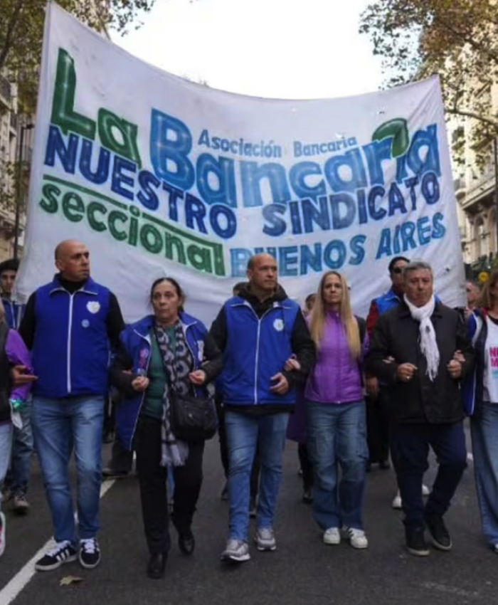 Paritarias bancarias: acordaron un nuevo aumento y el salario inicial ya supera los $2,3 millones