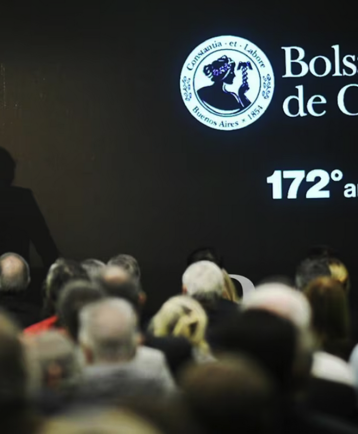 Javier Milei anunció una baja en las retenciones al trigo y la cebada desde junio, y a la soja desde enero