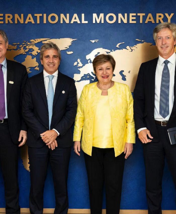 El directorio del FMI aprobó la segunda revisión del acuerdo y envía US$1000 millones a la Argentina