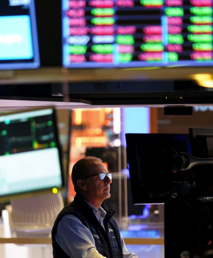 Las razones que llevaron al riesgo país a los 500 puntos y a que las acciones subieran fuerte