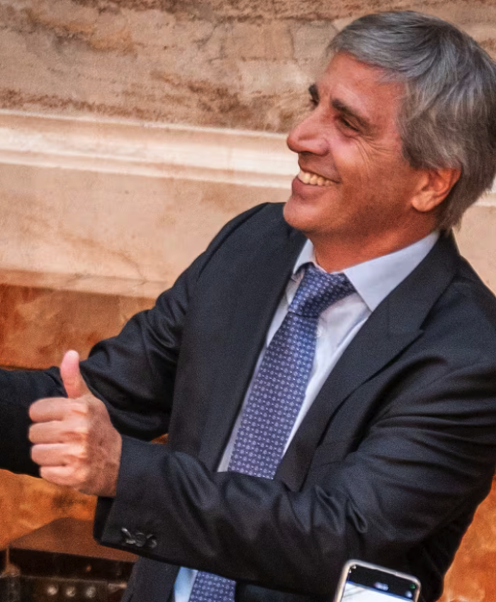 Los depósitos en dólares del Tesoro en el Banco Central ya cubren 70% del vencimiento de bonos de julio