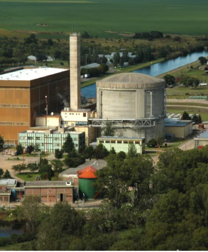 El Gobierno busca atraer inversiones privadas para el desarrollo nuclear: cómo es el plan y qué plazos prevé
