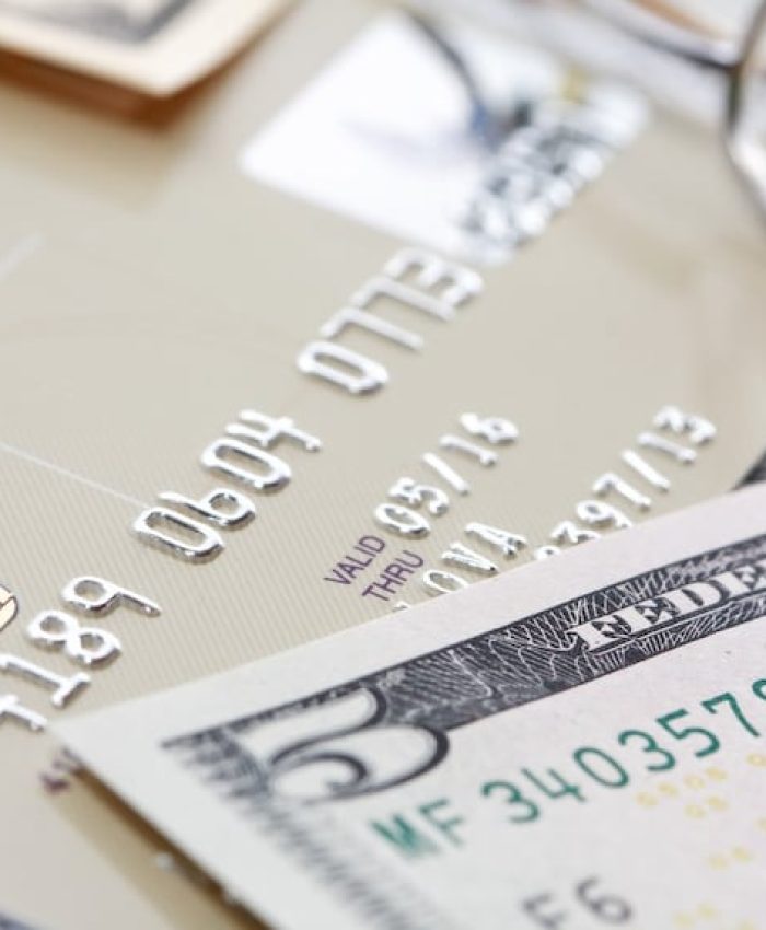Dólar oficial y dólar tarjeta: banco por banco, a cuánto cotizan este martes 16 de junio