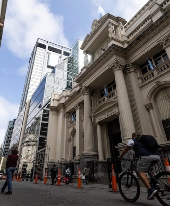 Inflación y dólar: los nuevos pronósticos de los analistas que reveló el BCRA para mayo y el resto de 2026