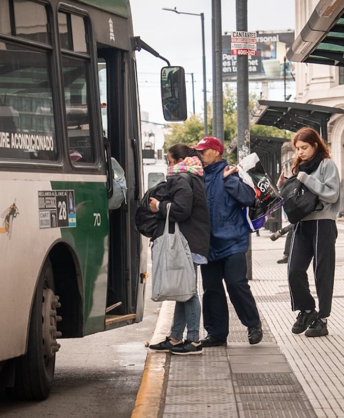 El boleto de colectivo aumentó más de 20% en el AMBA en lo que va del año: cuál es la brecha con el interior